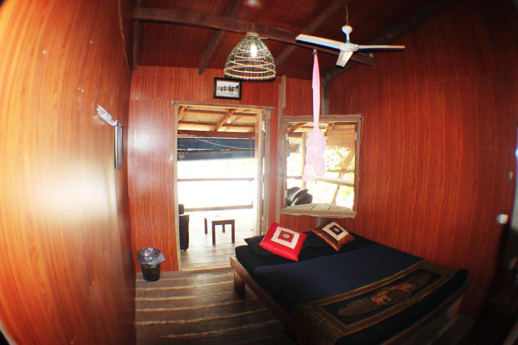 Kepmandou Lounge-Bar Bed & Breakfast Exterior photo