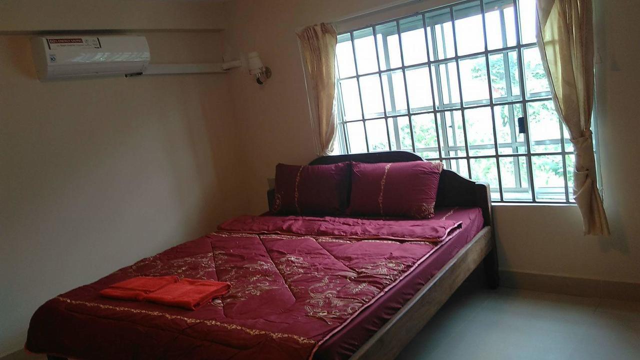 Kepmandou Lounge-Bar Bed & Breakfast Exterior photo