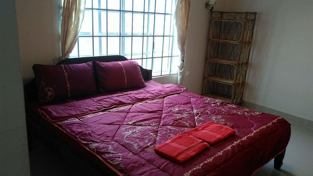 Kepmandou Lounge-Bar Bed & Breakfast Exterior photo